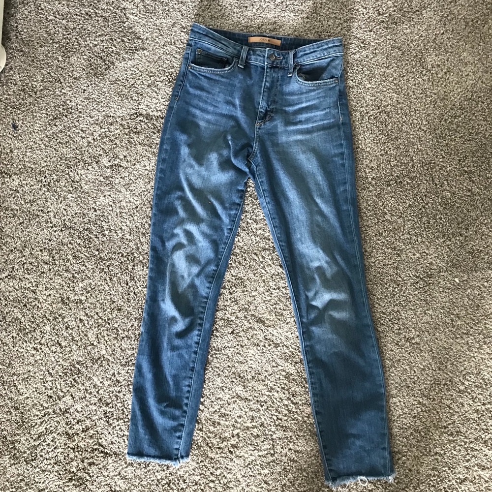 Lights wash Joes jeans